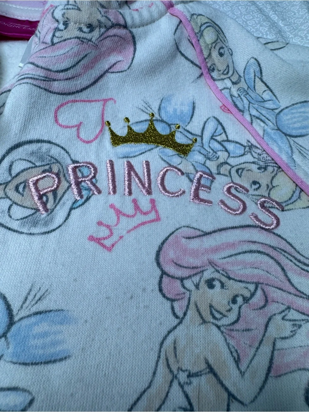 Disney Princess Girl's Character Print Full-Zip Hoodie Ariel Cinderella size 6